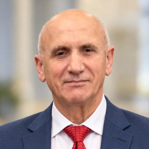 Simon Avram